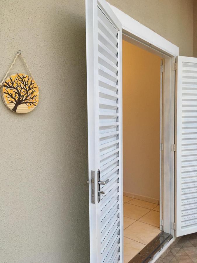 Quarto casal- Ipê Brotas Exterior foto