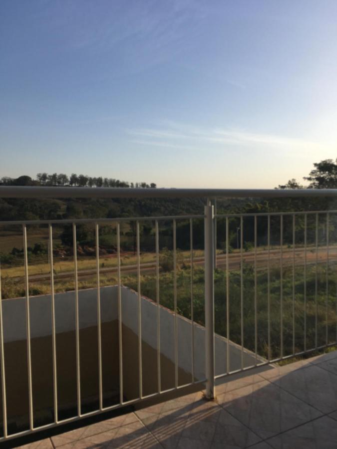 Quarto casal- Ipê Brotas Exterior foto